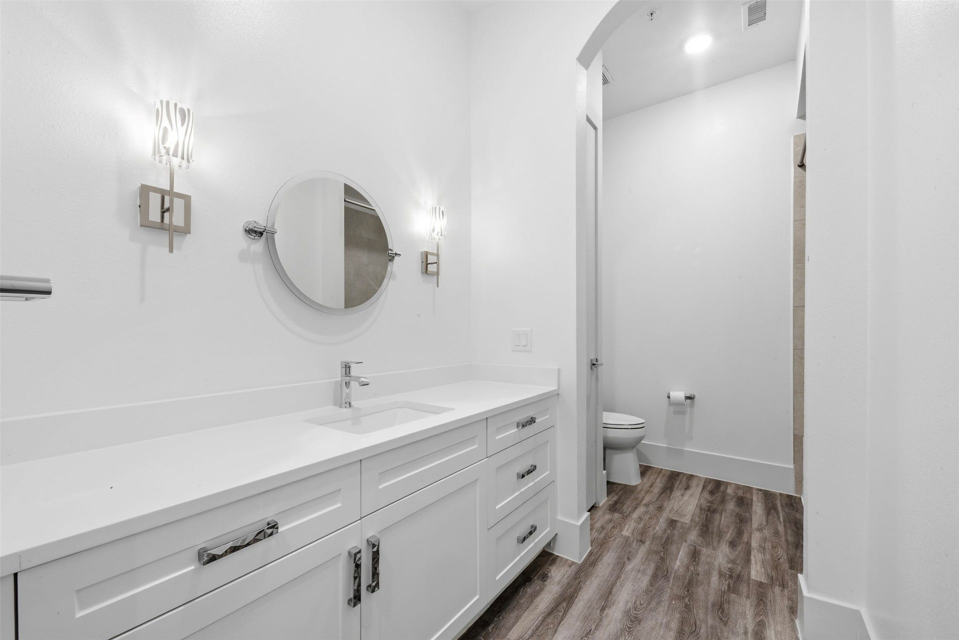 199 Waterpoint Court, #106, Conroe, TX 77356 199 Waterpoint Court, #106, Conroe, TX 77356