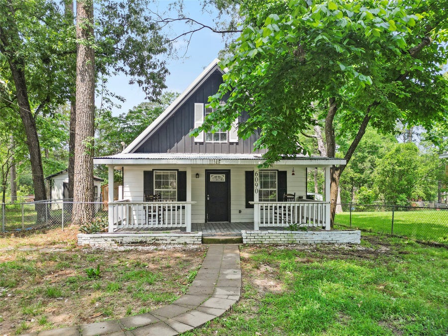 Property photo for 6090 Skylane Drive, Montgomery, TX