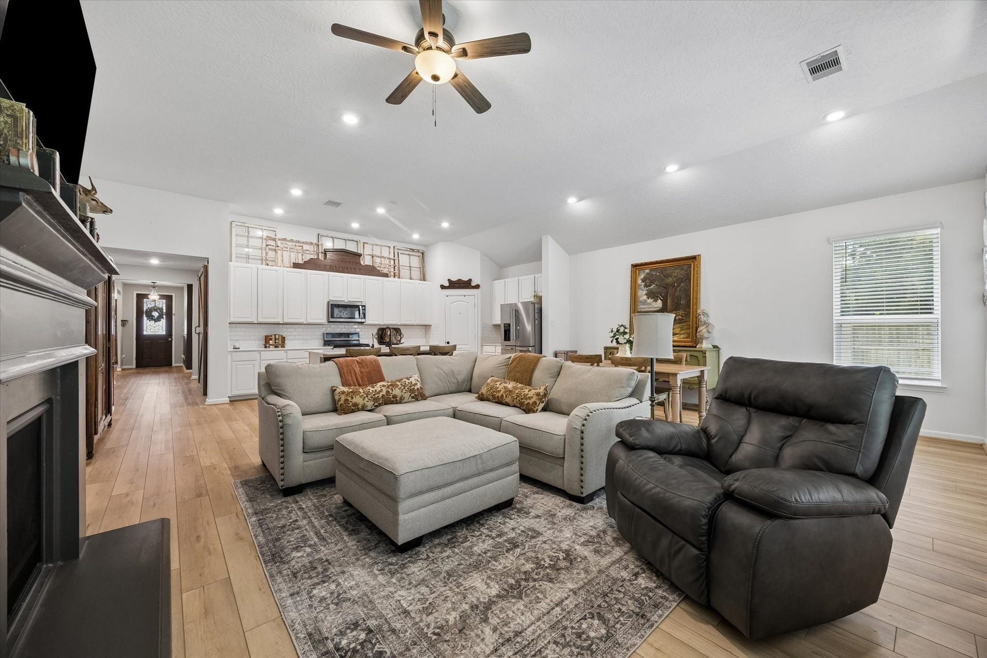 39200 Canyonville Court, Magnolia, TX 77354 39200 Canyonville Court, Magnolia, TX 77354