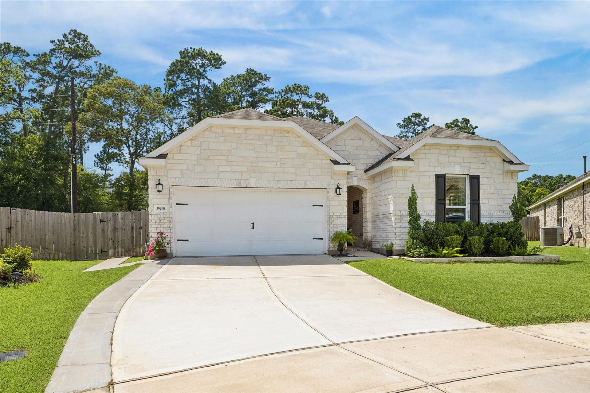 39200 Canyonville Court, Magnolia, TX 77354 39200 Canyonville Court, Magnolia, TX 77354