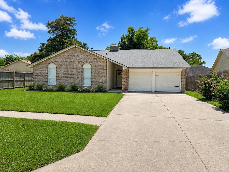 Property photo for 10007 Misty Trail, Houston, TX
