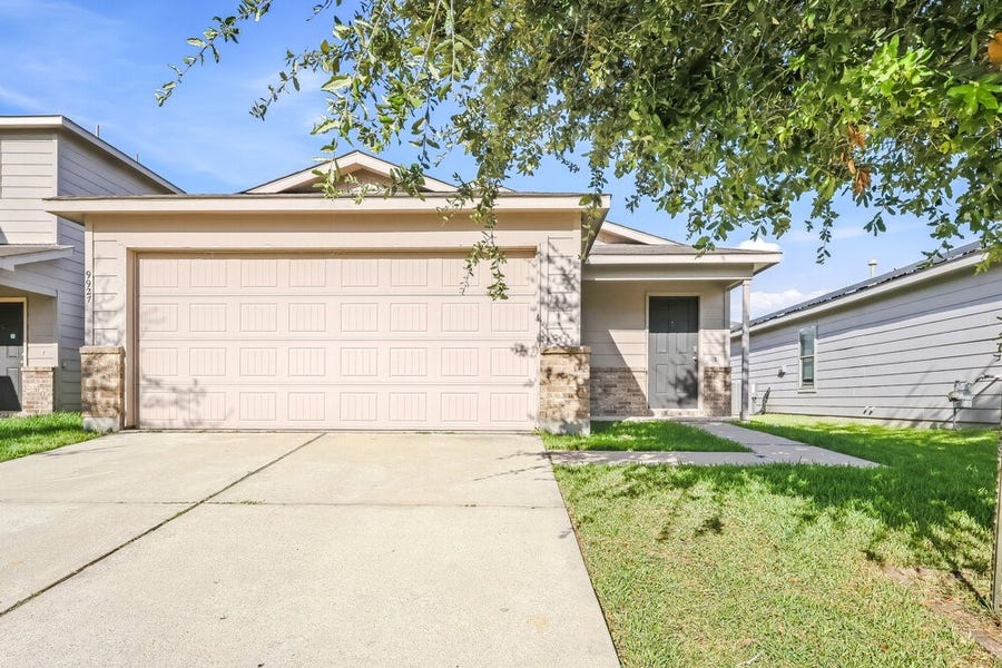 Property photo for 9927 Sanders Rose Lane, Houston, TX