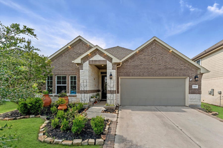 Property photo for 2185 Woodland Pine Drive, Conroe, TX