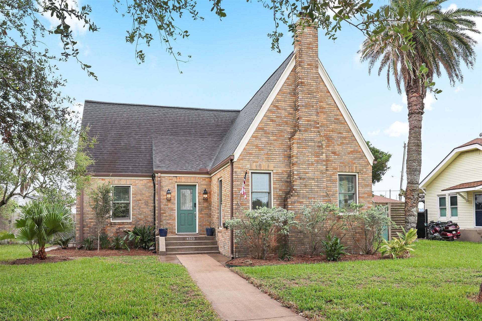 4323 Sherman Boulevard, Galveston, TX 77550 4323 Sherman Boulevard, Galveston, TX 77550