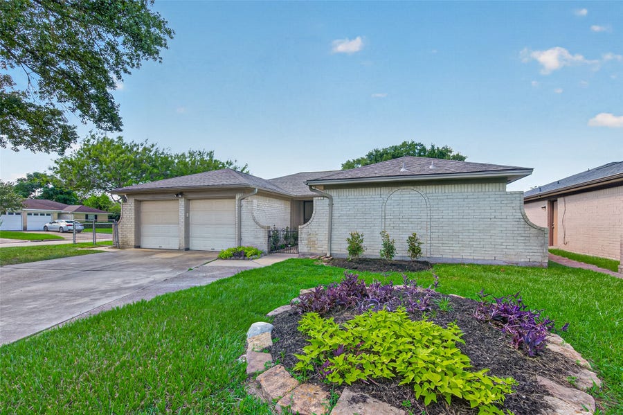 Property photo for 5346 King Richard Drive, Katy, TX