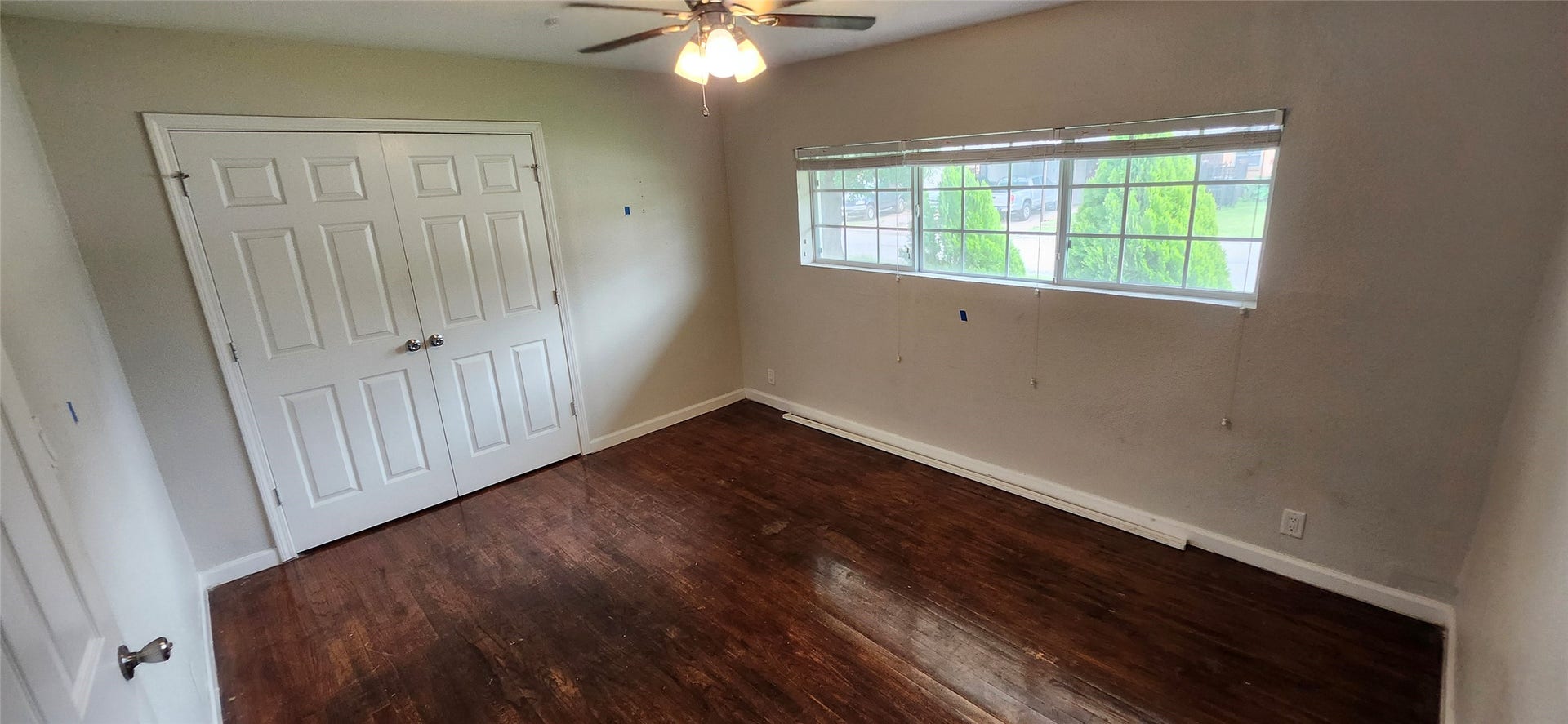 5655 Meadow Creek Lane, Houston, TX 77017 5655 Meadow Creek Lane, Houston, TX 77017