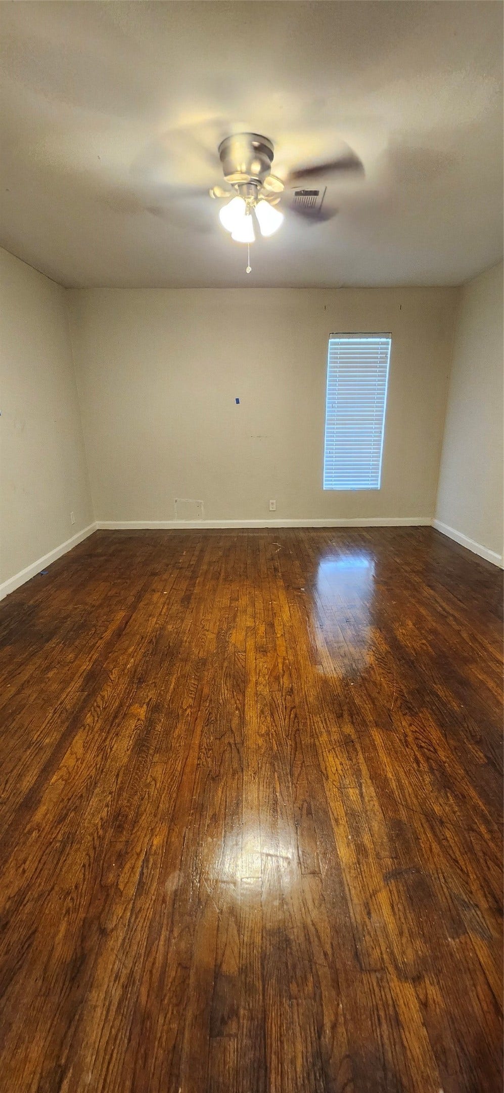 5655 Meadow Creek Lane, Houston, TX 77017 5655 Meadow Creek Lane, Houston, TX 77017