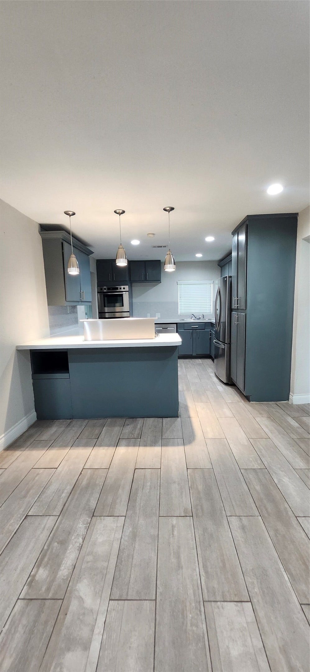 5655 Meadow Creek Lane, Houston, TX 77017 5655 Meadow Creek Lane, Houston, TX 77017