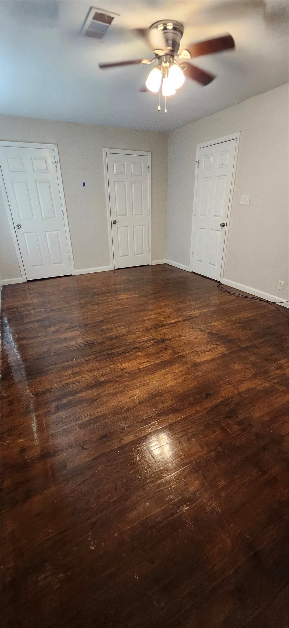 5655 Meadow Creek Lane, Houston, TX 77017 5655 Meadow Creek Lane, Houston, TX 77017