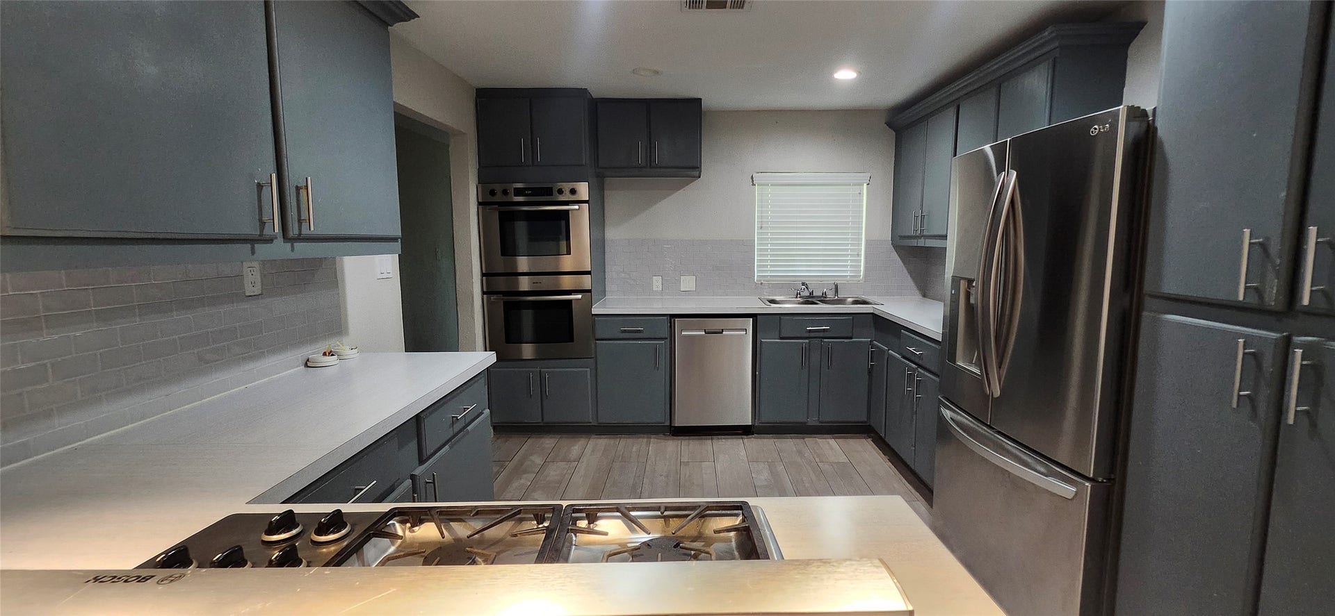 5655 Meadow Creek Lane, Houston, TX 77017 5655 Meadow Creek Lane, Houston, TX 77017