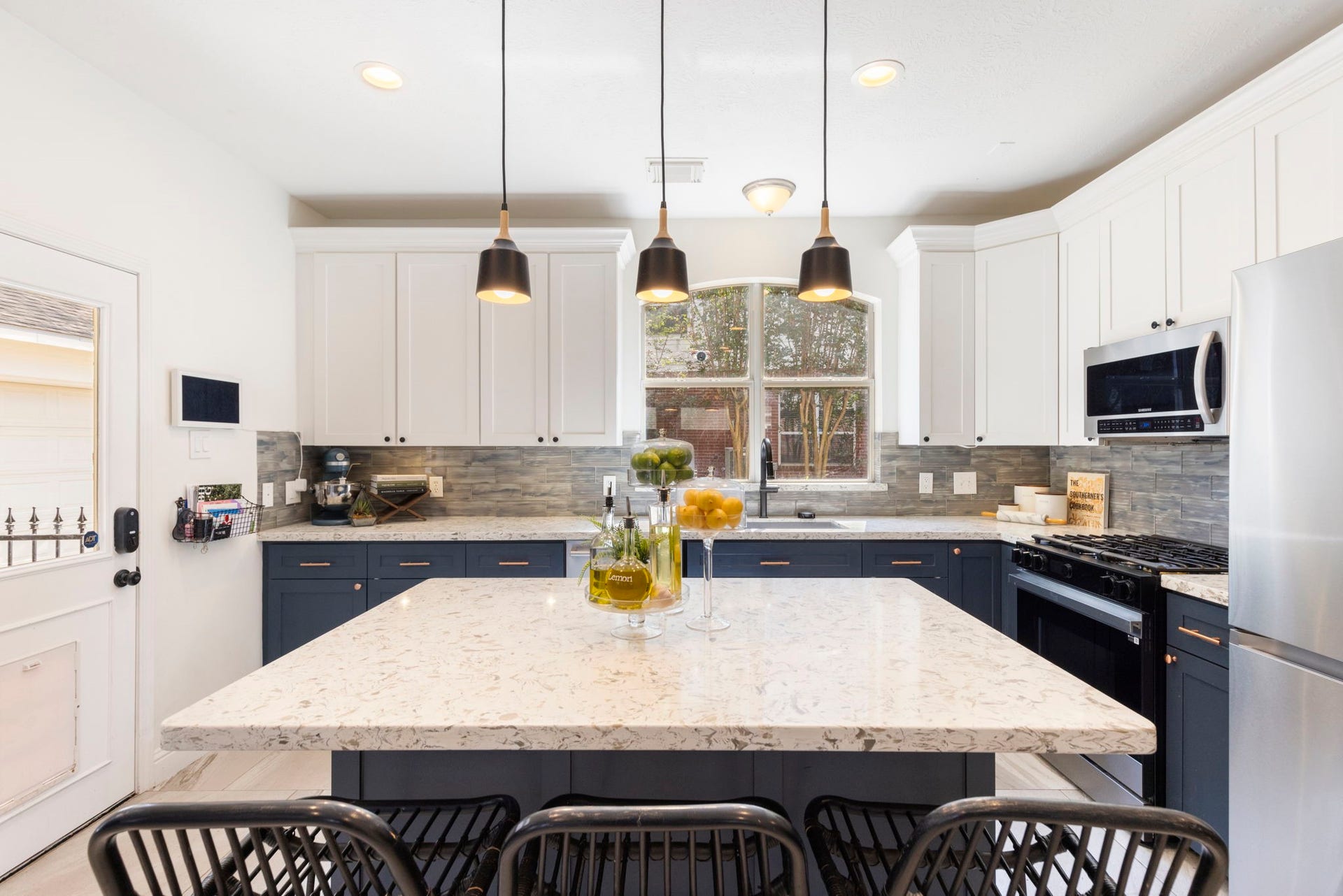 7 S Acacia Park Circle, The Woodlands, TX 77382 7 S Acacia Park Circle, The Woodlands, TX 77382