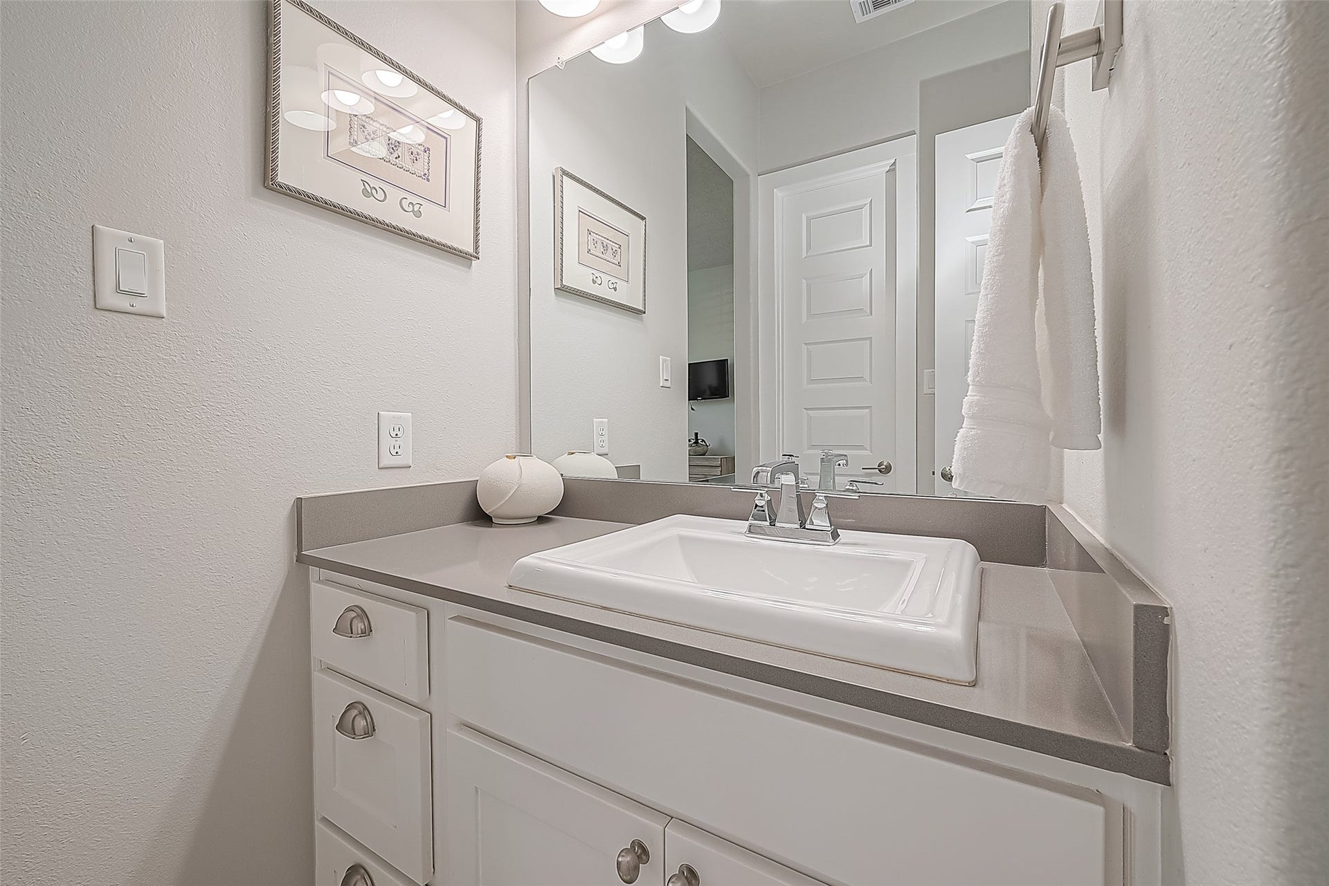 30 Argosy Bend Place, Tomball, TX 77375 Vanity/sink area in Hollywood bath room.