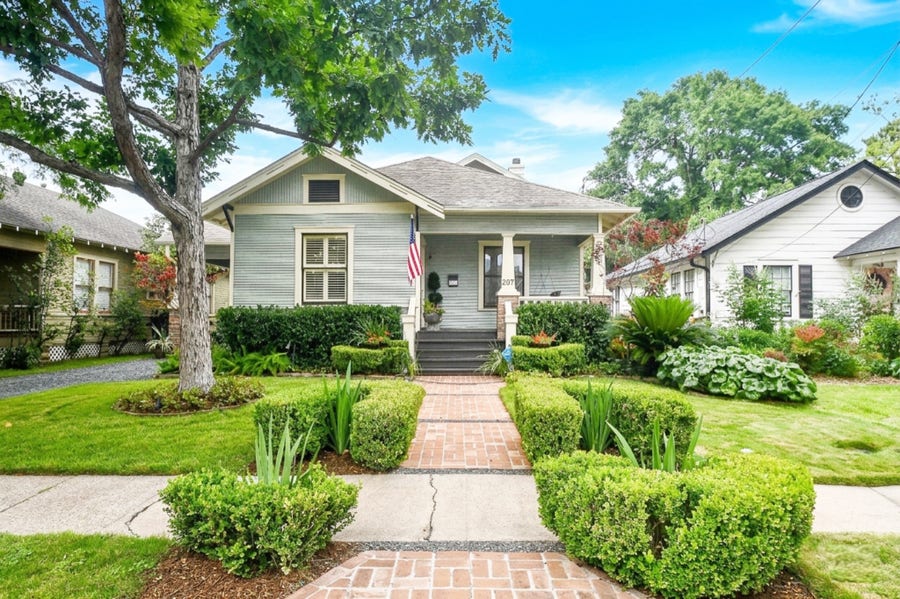 Property photo for 209 E Woodland Street, Houston, TX