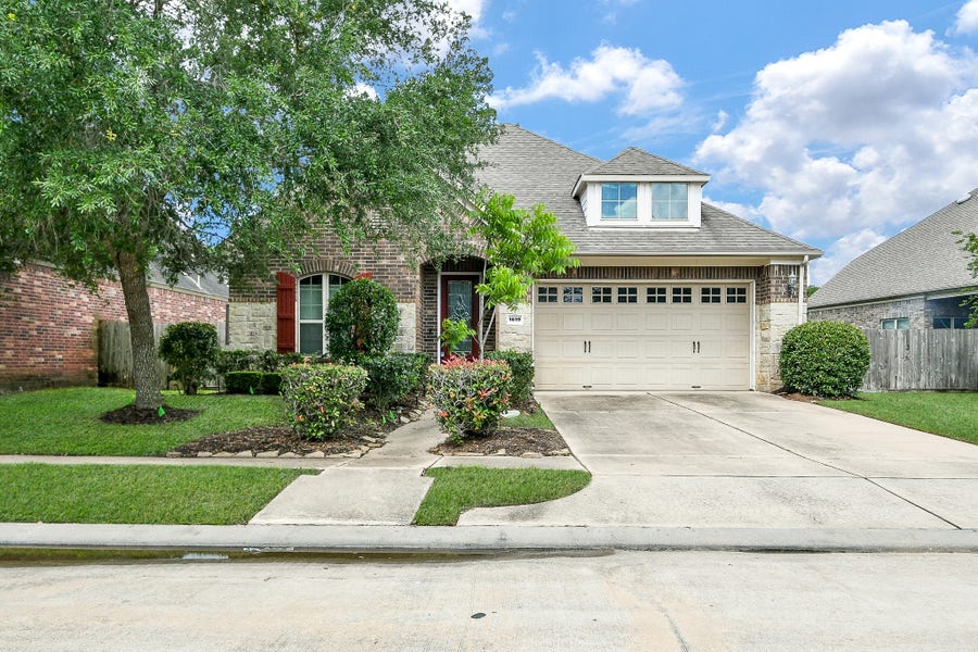 Property photo for 1619 Ralston Branch Way, Sugar Land, TX