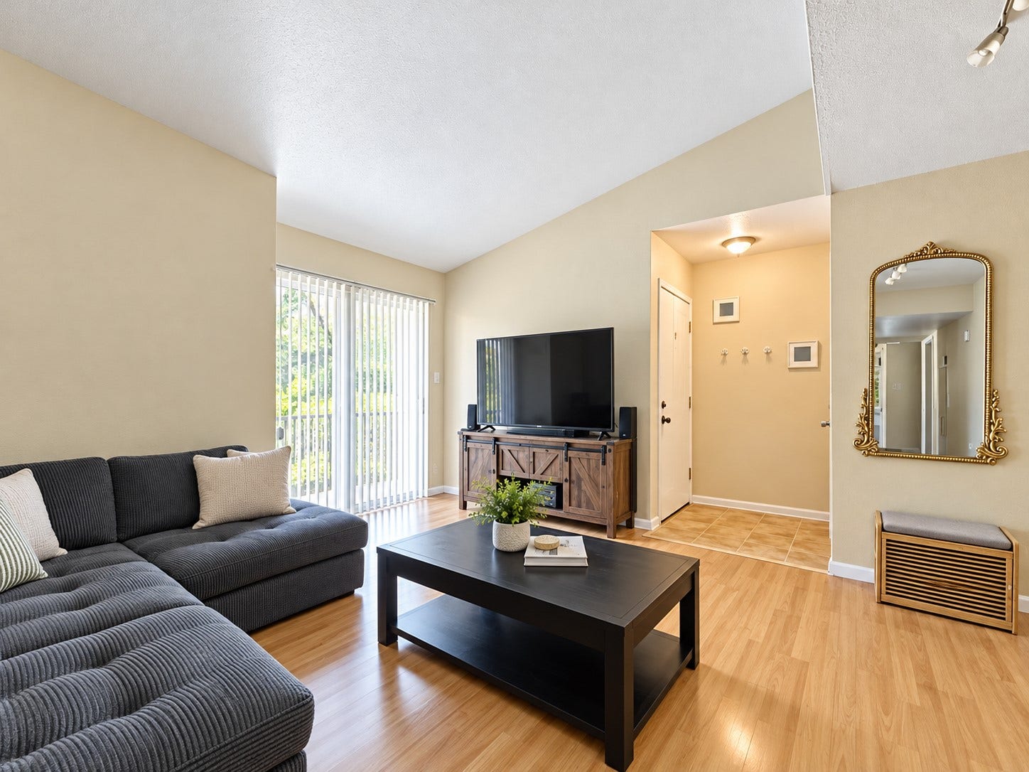9009 Richmond Avenue, #219, Houston, TX 77063 9009 Richmond Avenue, #219, Houston, TX 77063