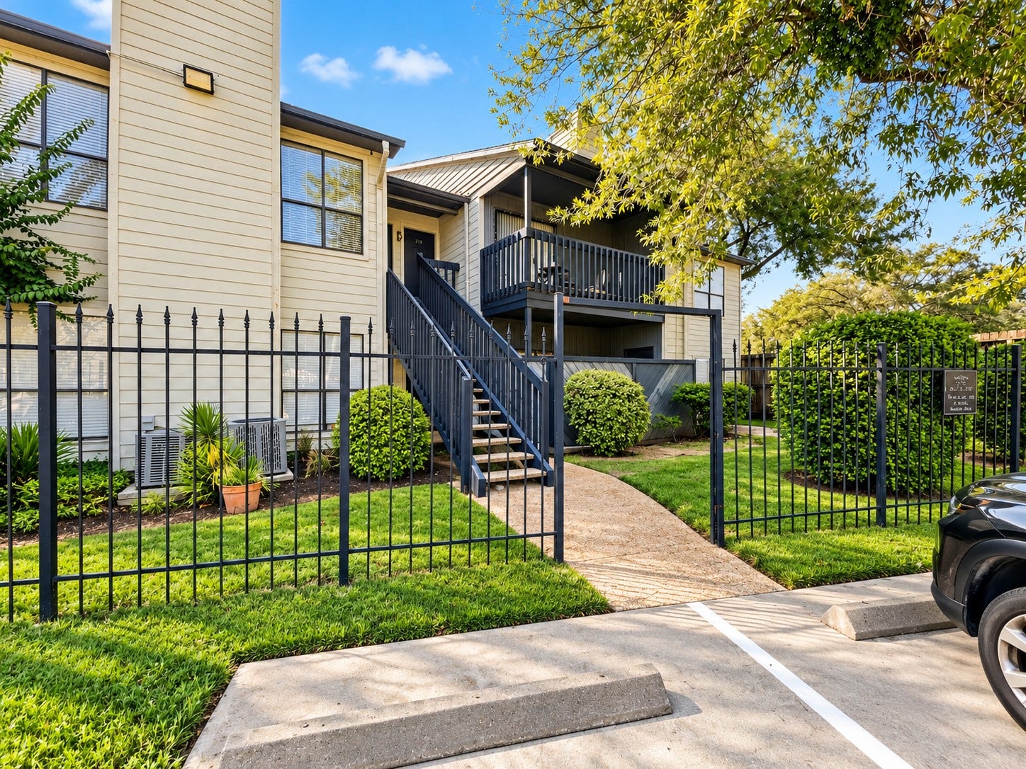 9009 Richmond Avenue, #219, Houston, TX 77063 9009 Richmond Avenue, #219, Houston, TX 77063