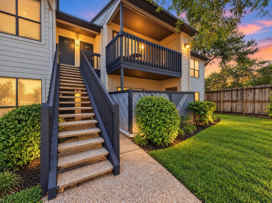 Property photo for 9009 Richmond Avenue, #219, Houston, TX