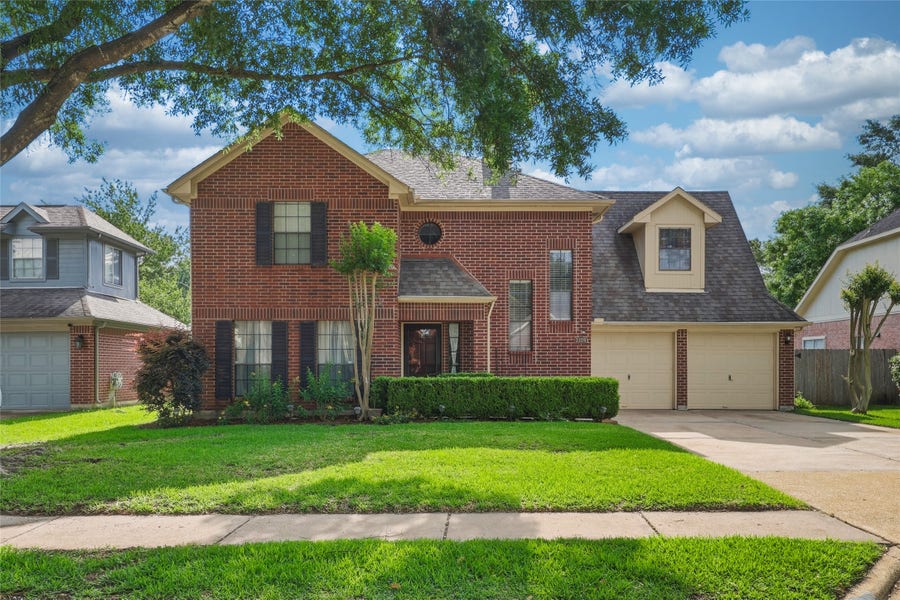 Property photo for 3326 Barkers Forest Lane, Houston, TX