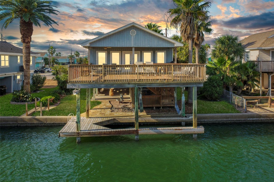 Property photo for 4610 Jamaica Cove Road, Jamaica Beach, TX