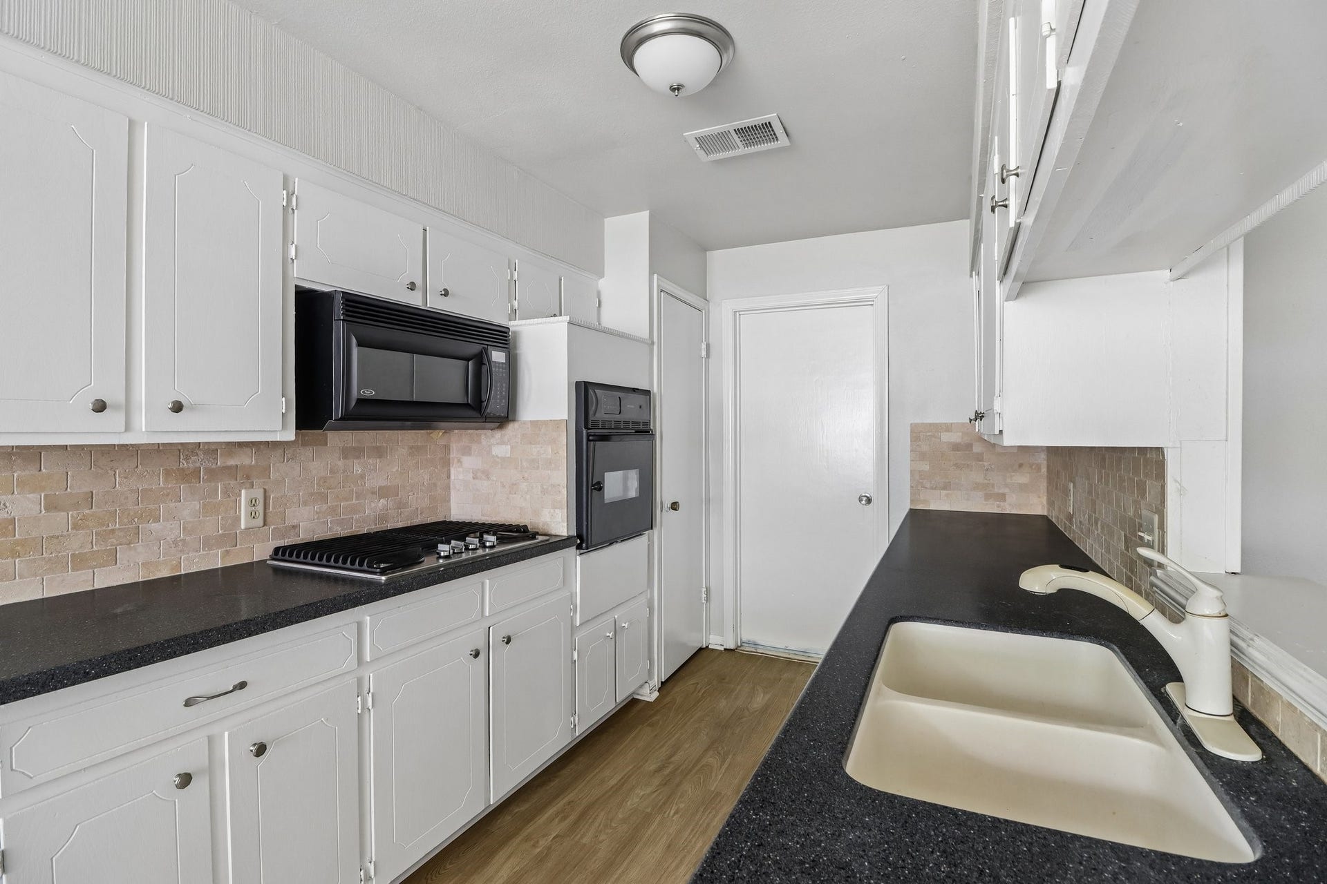 727 Hollyhock Street, Richwood, TX 77531 727 Hollyhock Street, Richwood, TX 77531