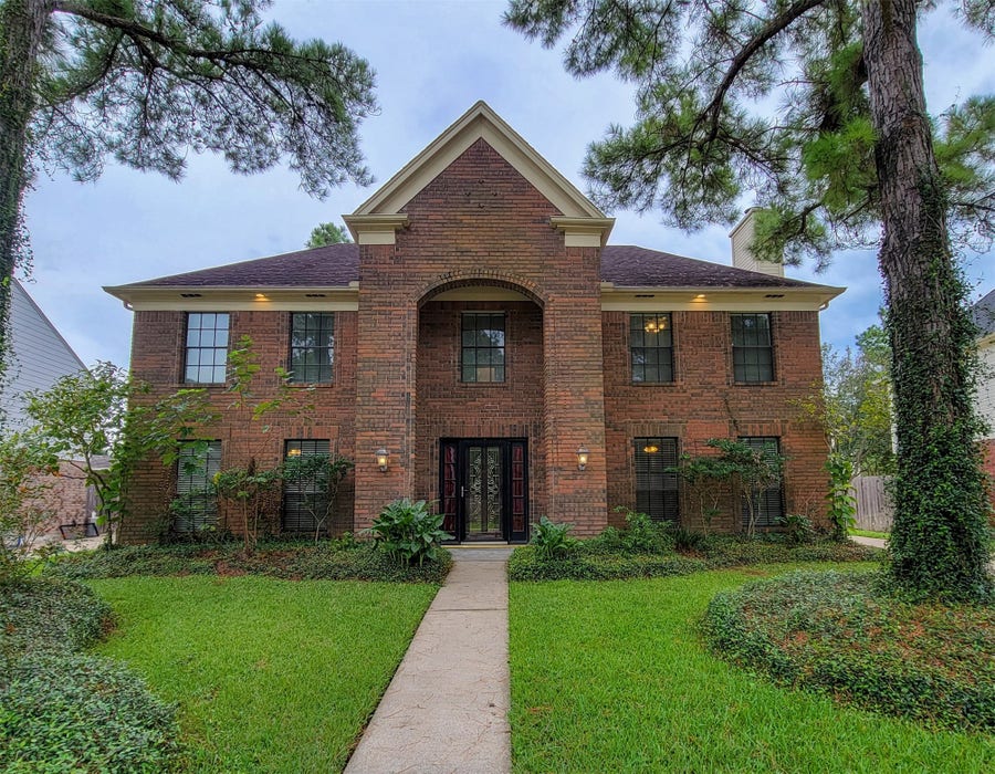 Property photo for 17207 Meadow Heights Drive, Houston, TX