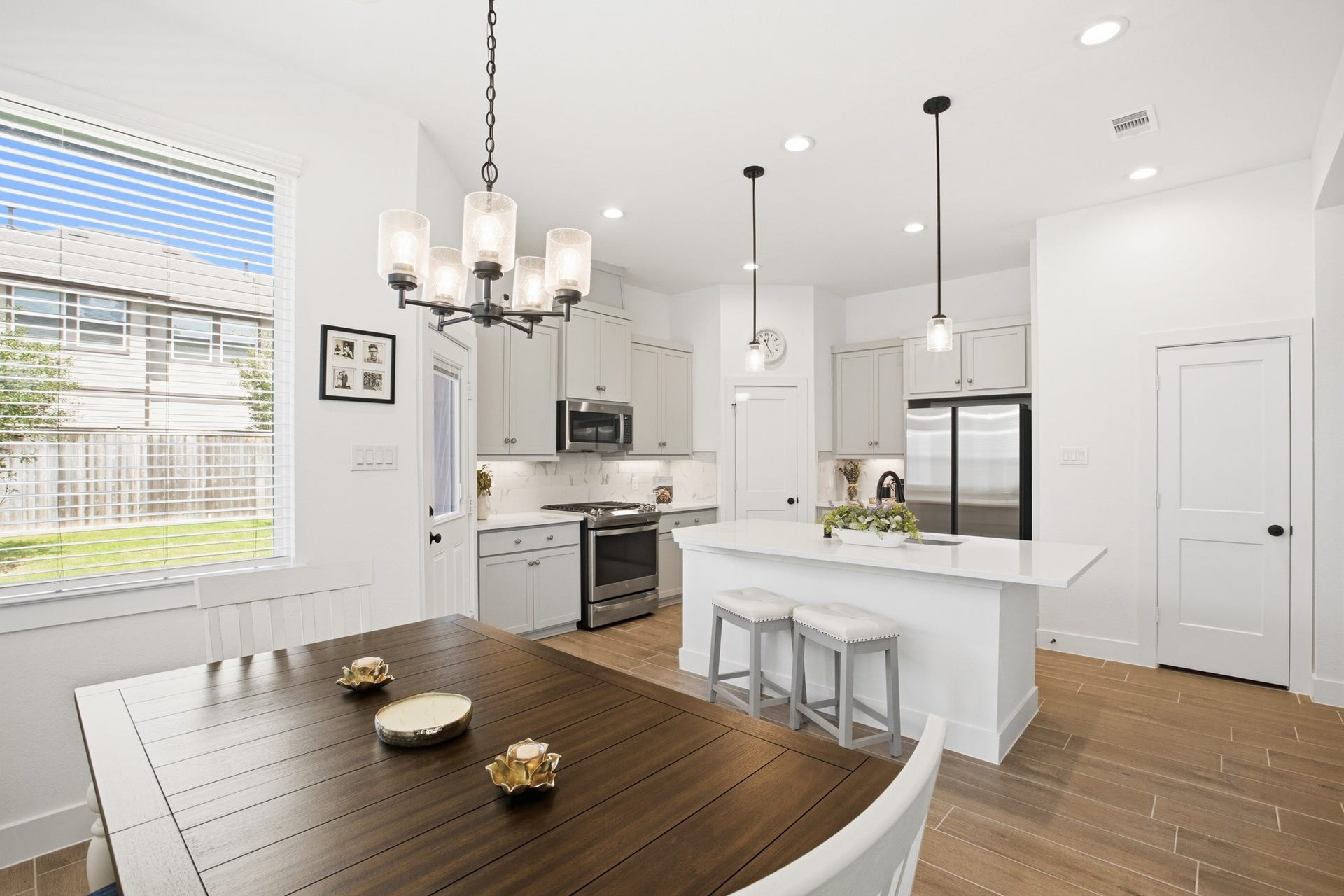 21122 Medina River Drive, Cypress, TX 77433 21122 Medina River Drive, Cypress, TX 77433