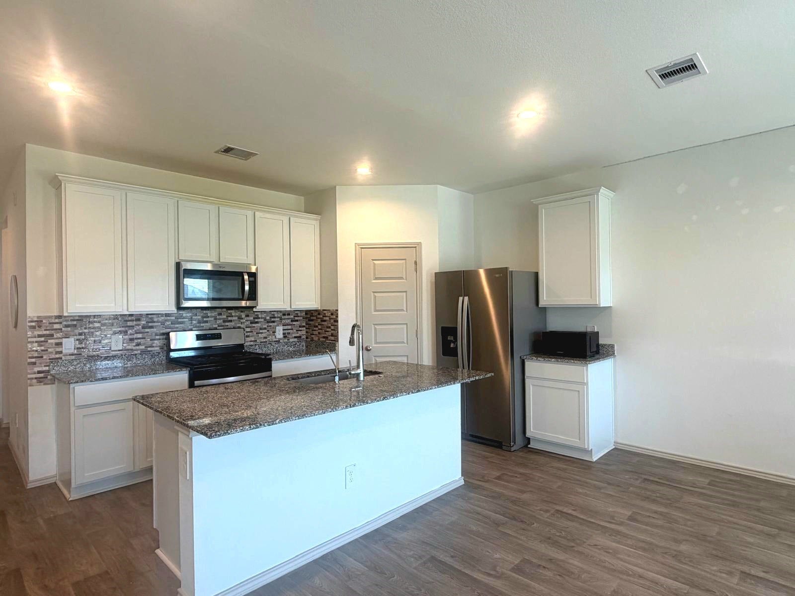 7122 Dawn View Lane, Rosenberg, TX 77469 7122 Dawn View Lane, Rosenberg, TX 77469