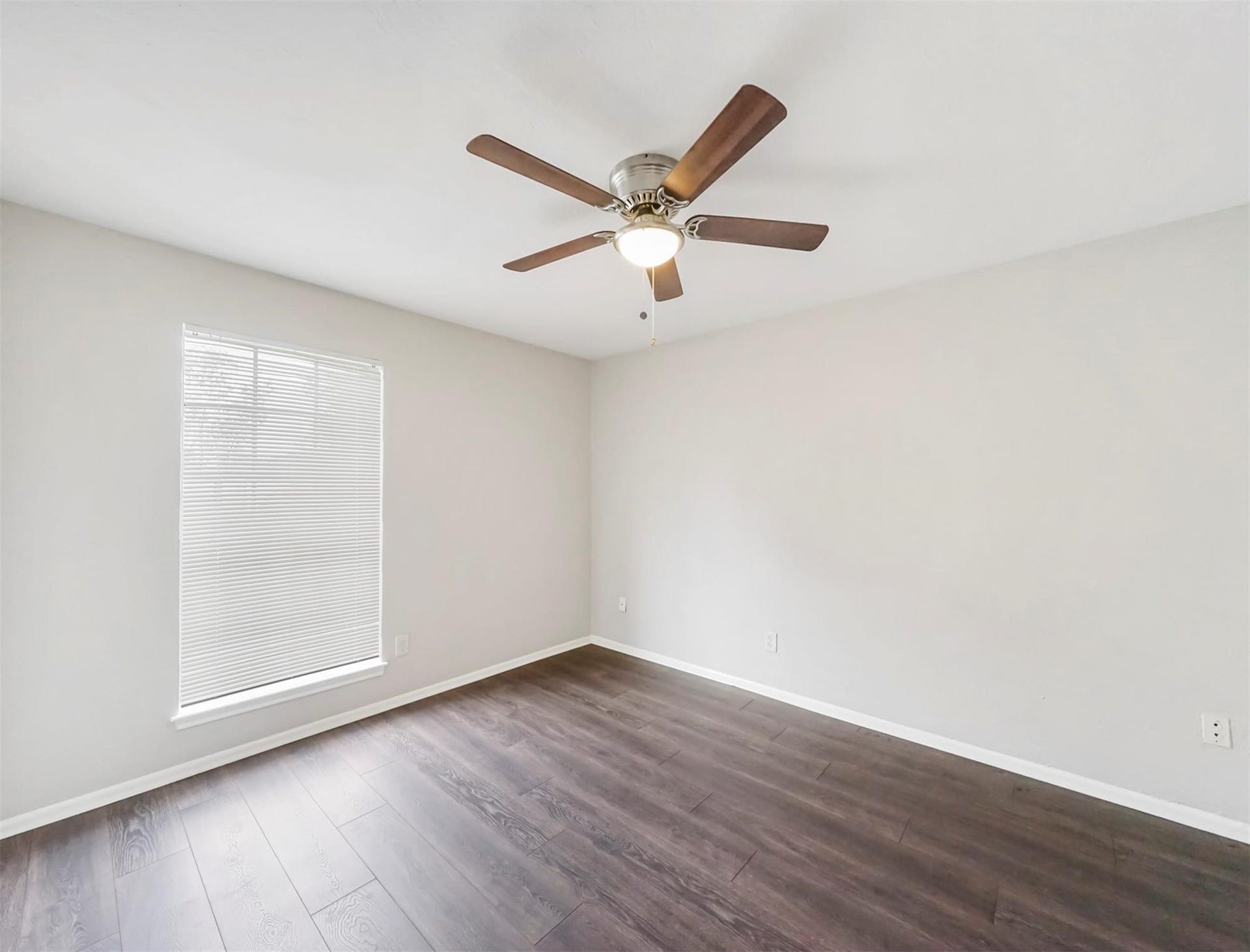 13435 Greenbriar Drive, Sugar Land, TX 77498 13435 Greenbriar Drive, Sugar Land, TX 77498
