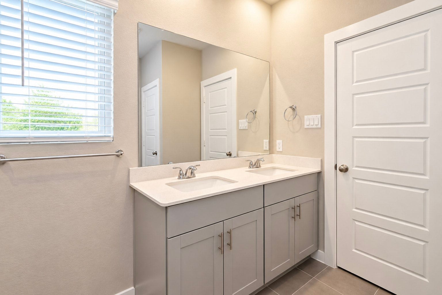 3818 Glossy Lake Drive, Houston, TX 77082 3818 Glossy Lake Drive, Houston, TX 77082