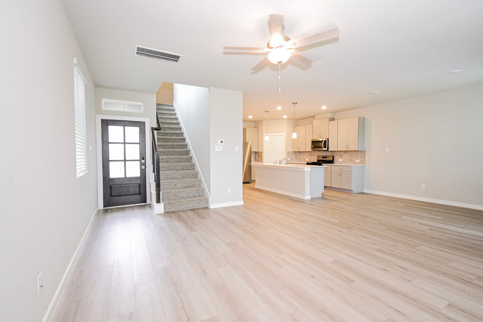 3818 Glossy Lake Drive, Houston, TX 77082 3818 Glossy Lake Drive, Houston, TX 77082