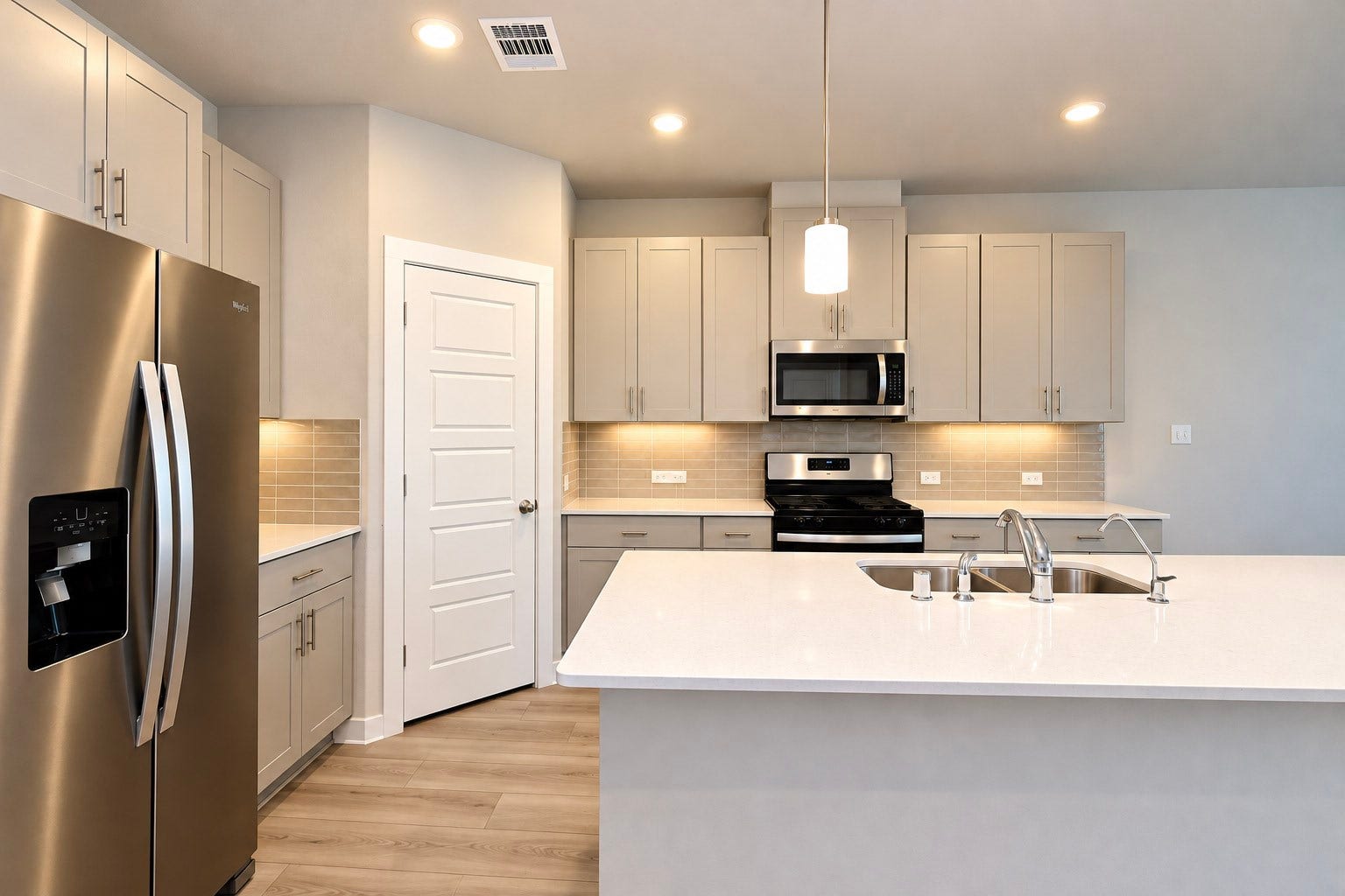 3818 Glossy Lake Drive, Houston, TX 77082 3818 Glossy Lake Drive, Houston, TX 77082