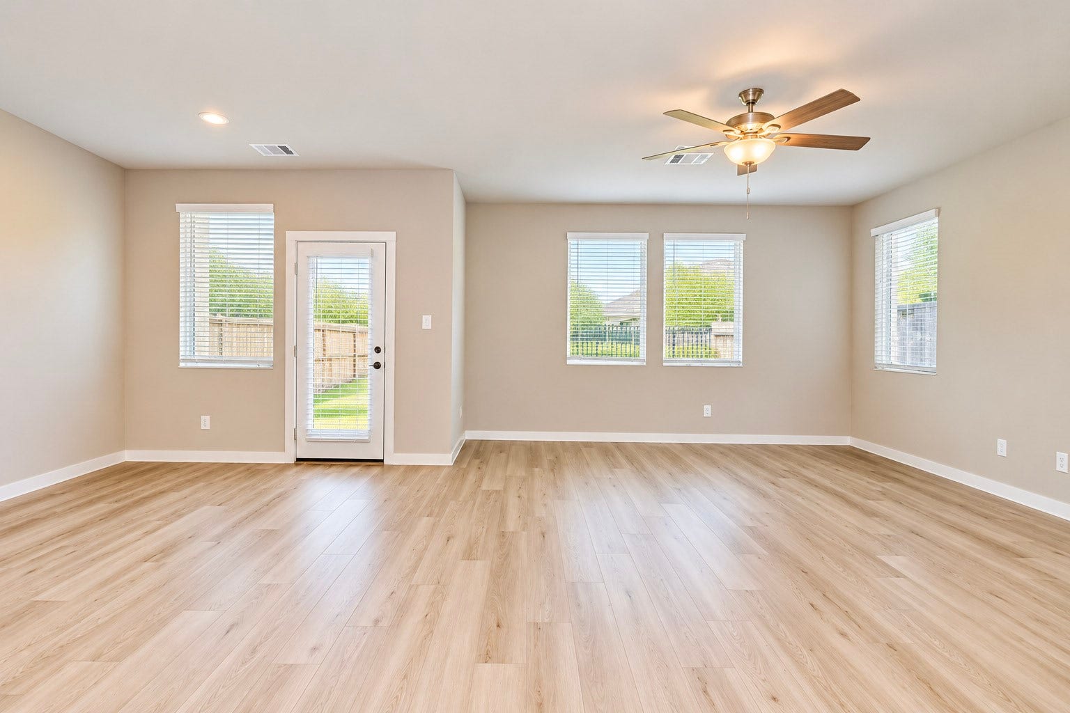3818 Glossy Lake Drive, Houston, TX 77082 3818 Glossy Lake Drive, Houston, TX 77082