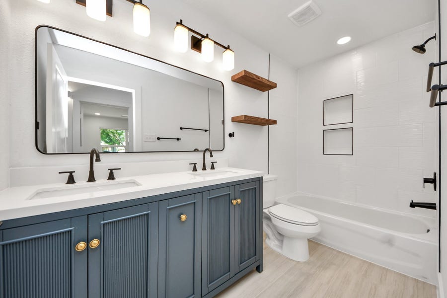 Property photo for 1715 Fawnhope Drive, Houston, TX