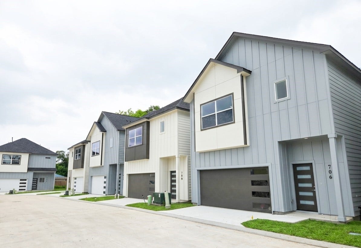 708 Savonna, Houston, TX 77076