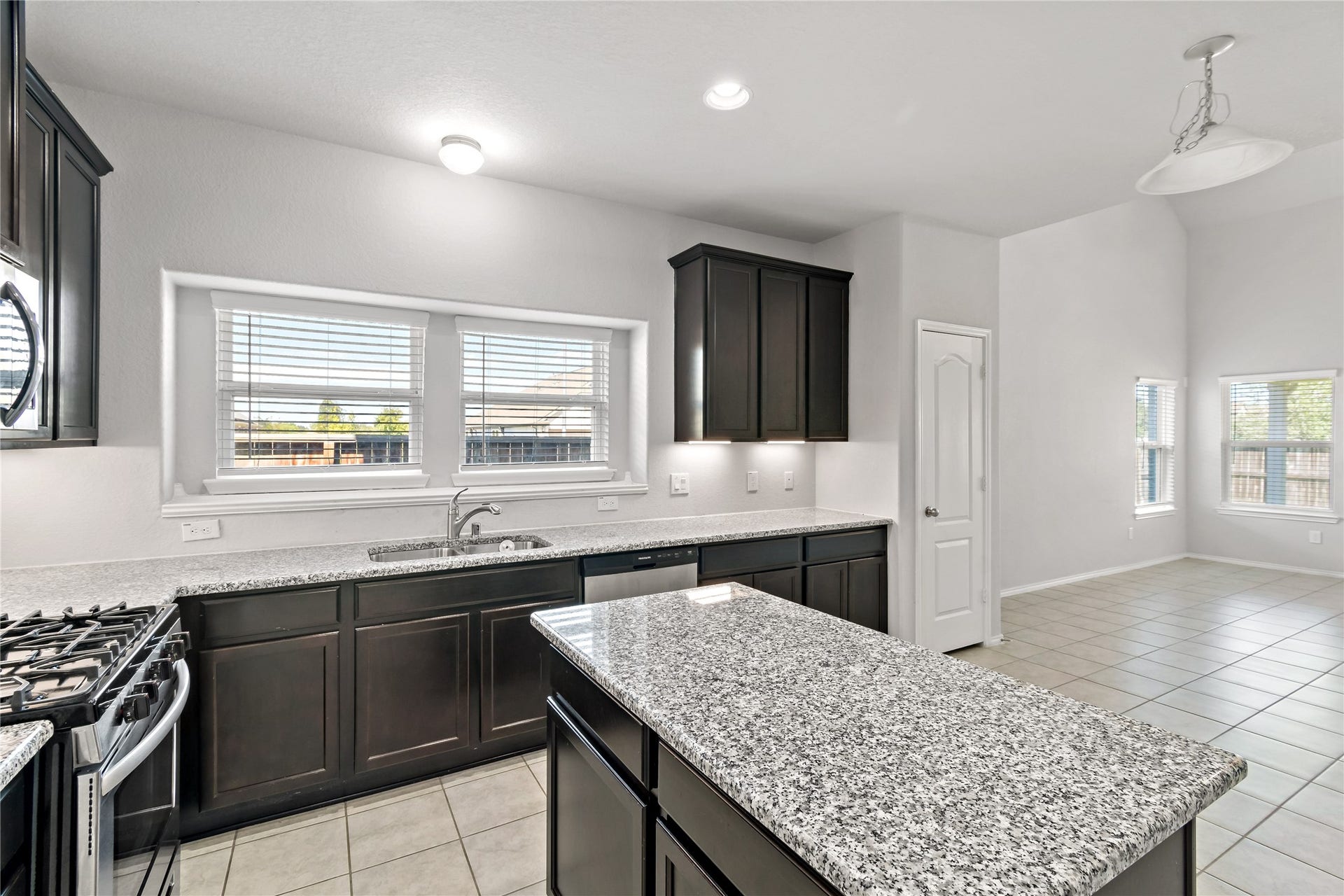 4405 Jessamine Creek Trail, Rosharon, TX 77583
