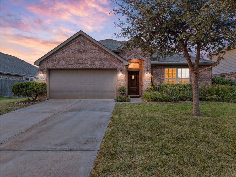 Property photo for 3056 Arbor Ranch Court, League City, TX