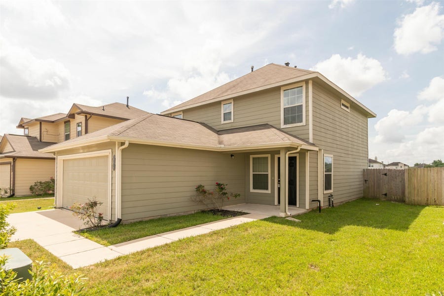 Property photo for 19419 Plantation Maple Drive, Katy, TX