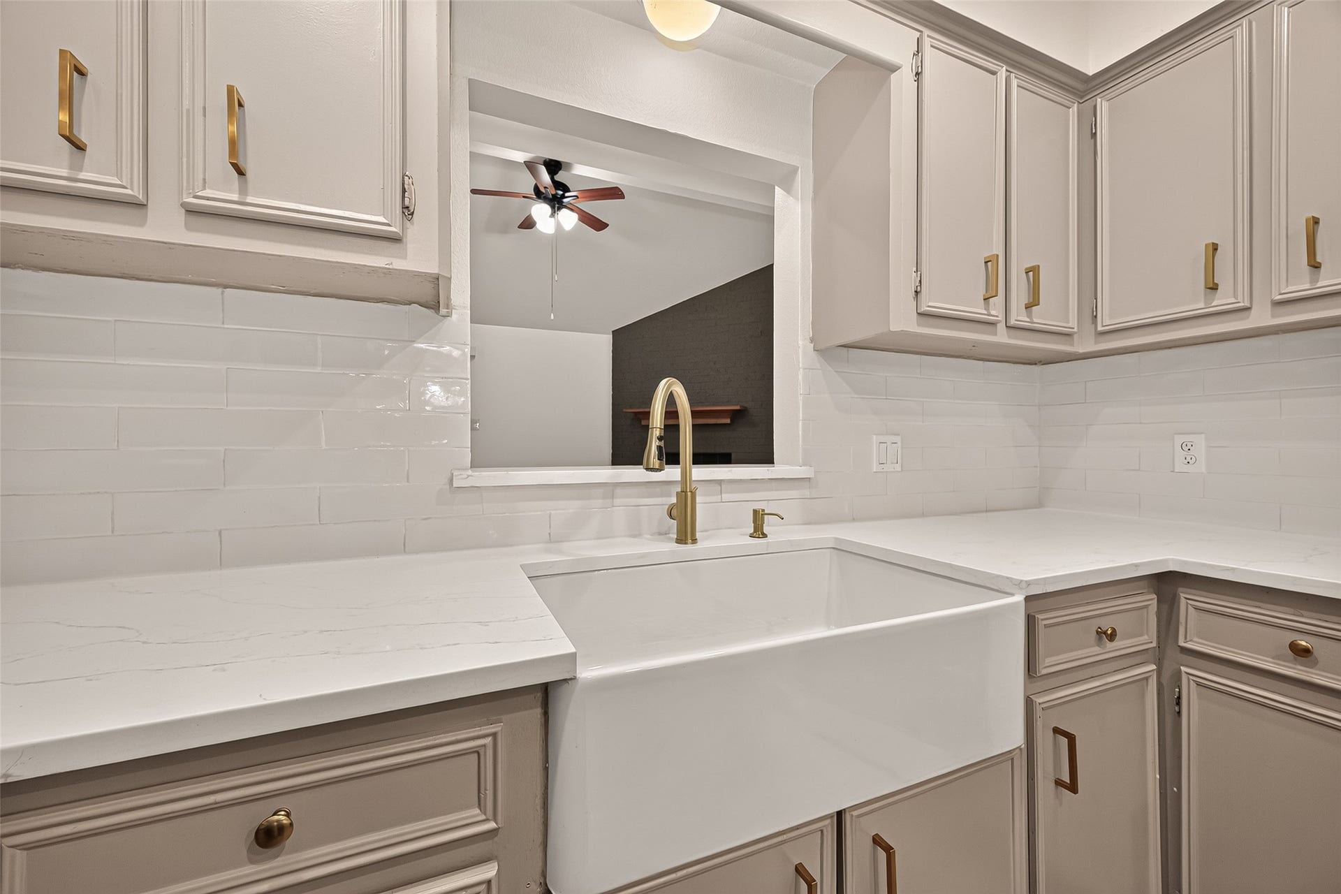34 Green Bough Court, The Woodlands, TX 77380 34 Green Bough Court, The Woodlands, TX 77380