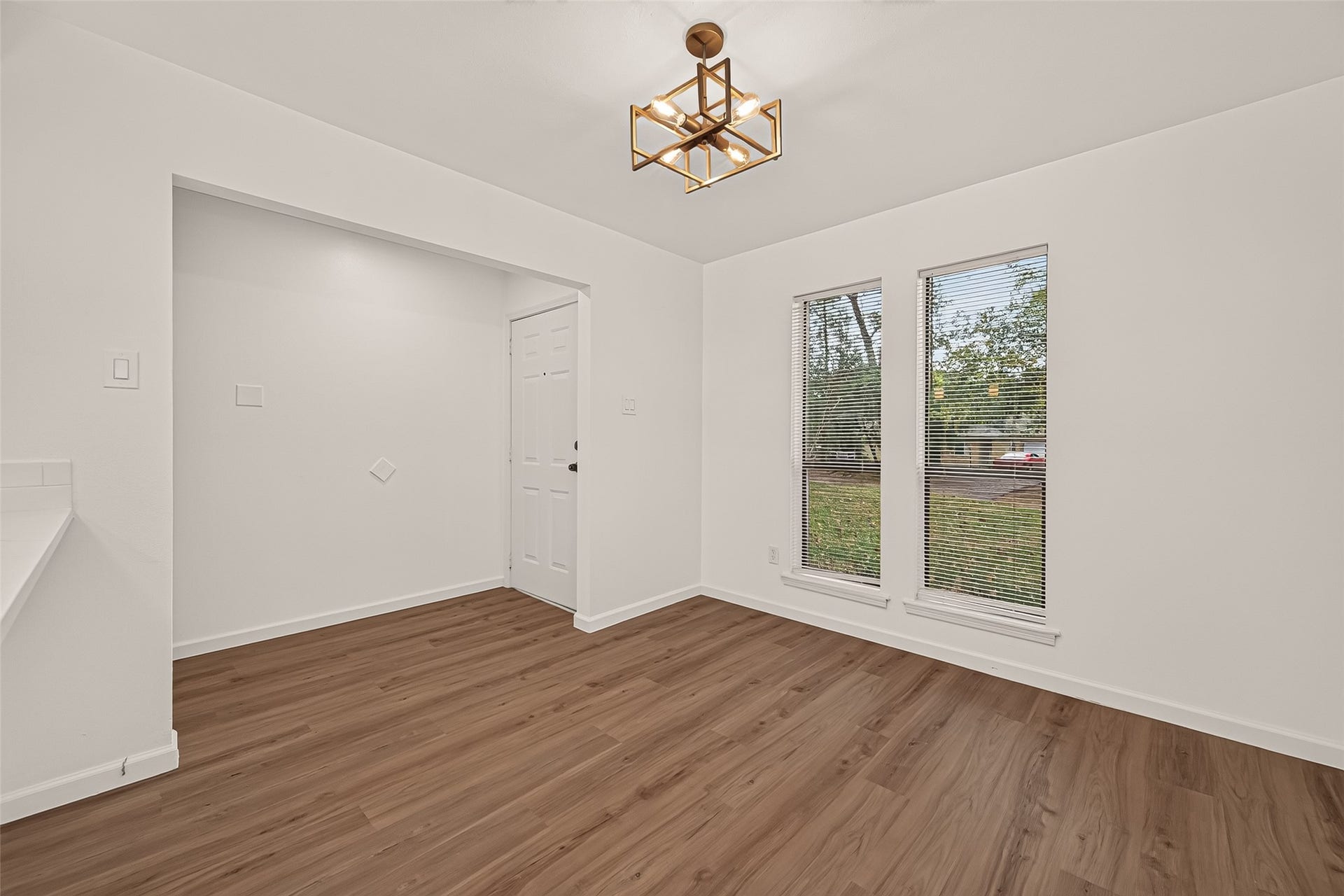 34 Green Bough Court, The Woodlands, TX 77380 34 Green Bough Court, The Woodlands, TX 77380