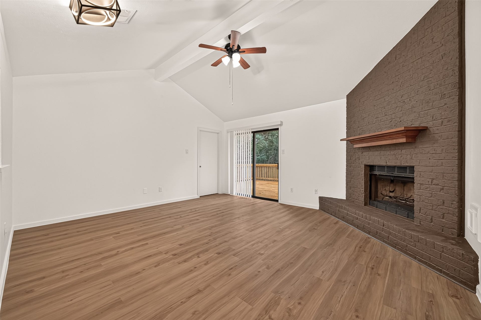 34 Green Bough Court, The Woodlands, TX 77380 34 Green Bough Court, The Woodlands, TX 77380