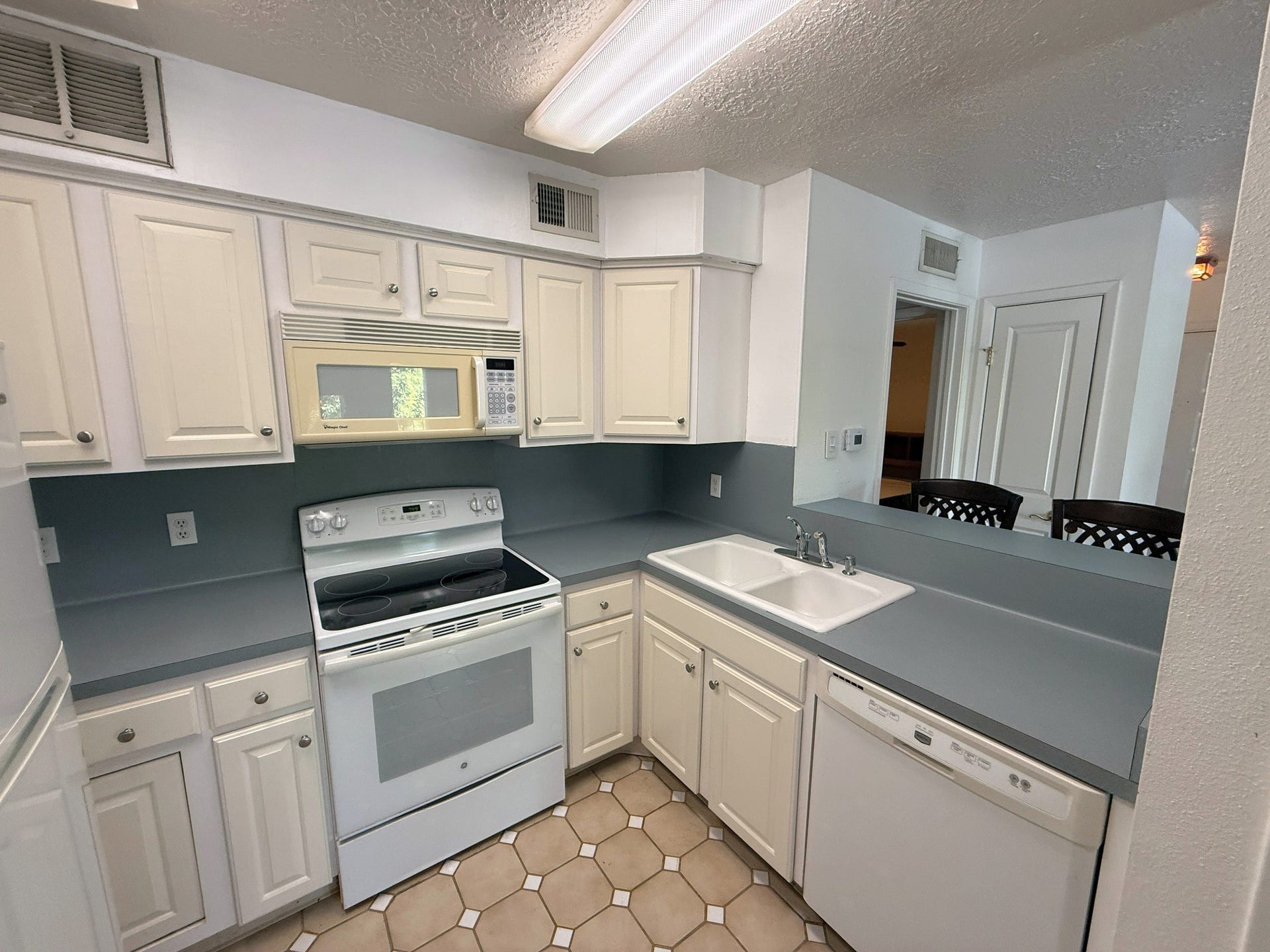 2021 Spenwick Drive, #224, Houston, TX 77055 2021 Spenwick Drive, #224, Houston, TX 77055
