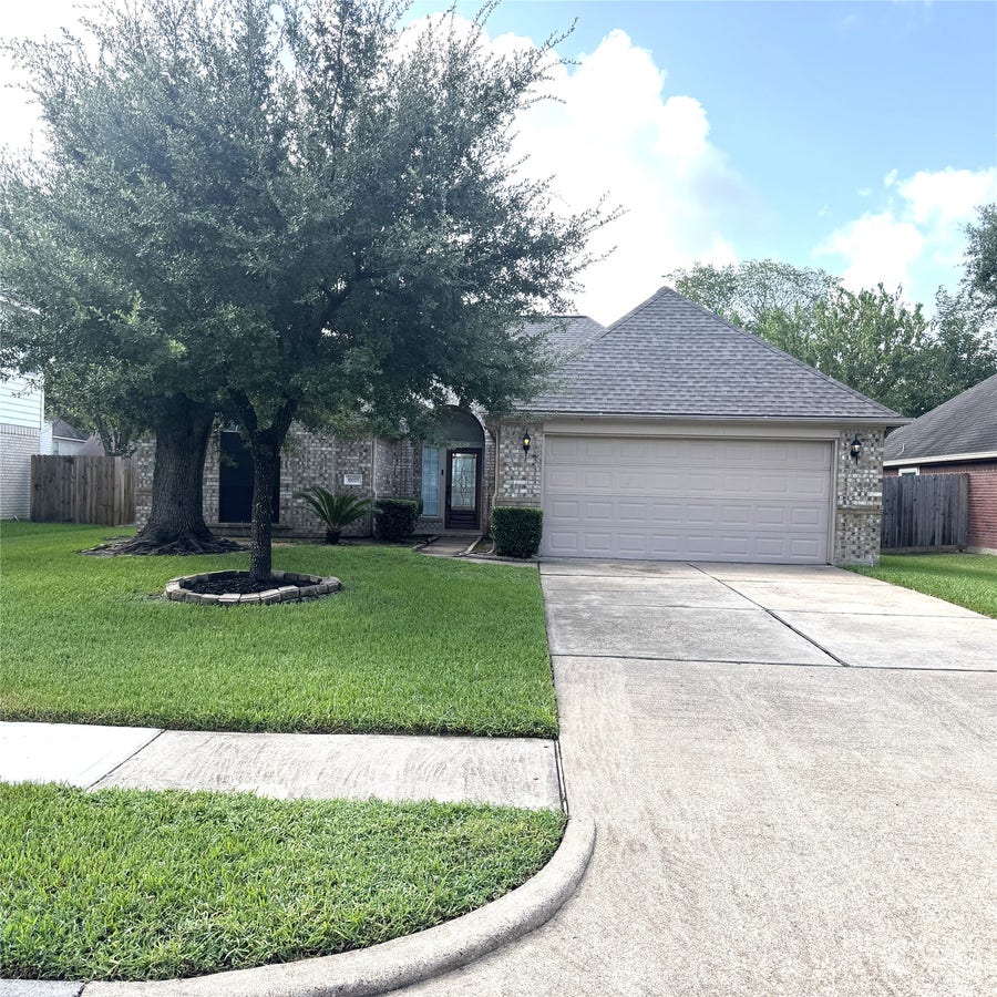 Property photo for 10023 Hickory Trail Lane, Houston, TX