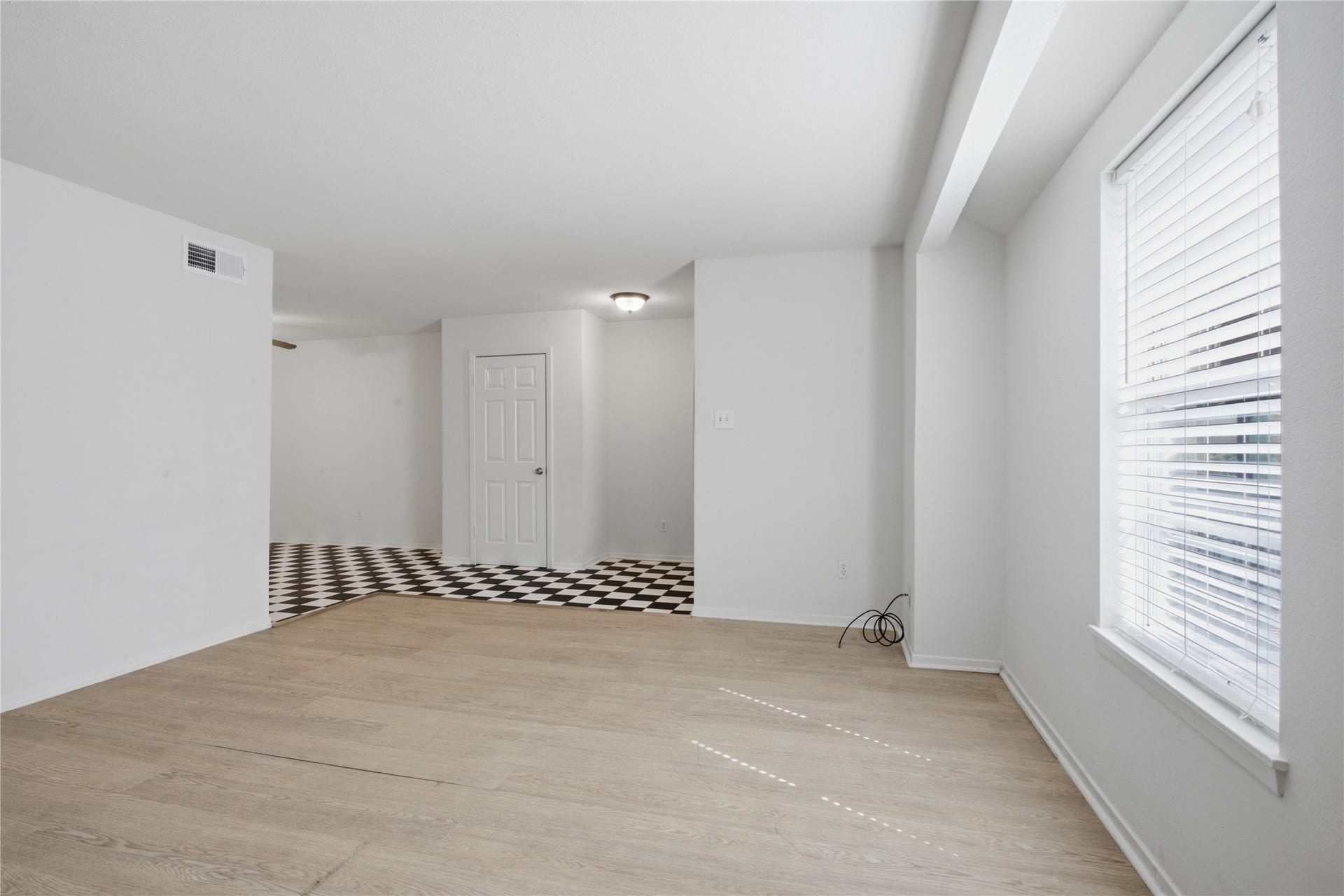 8289 Kingsbrook Road, #273, Houston, TX 77024 8289 Kingsbrook Road, #273, Houston, TX 77024