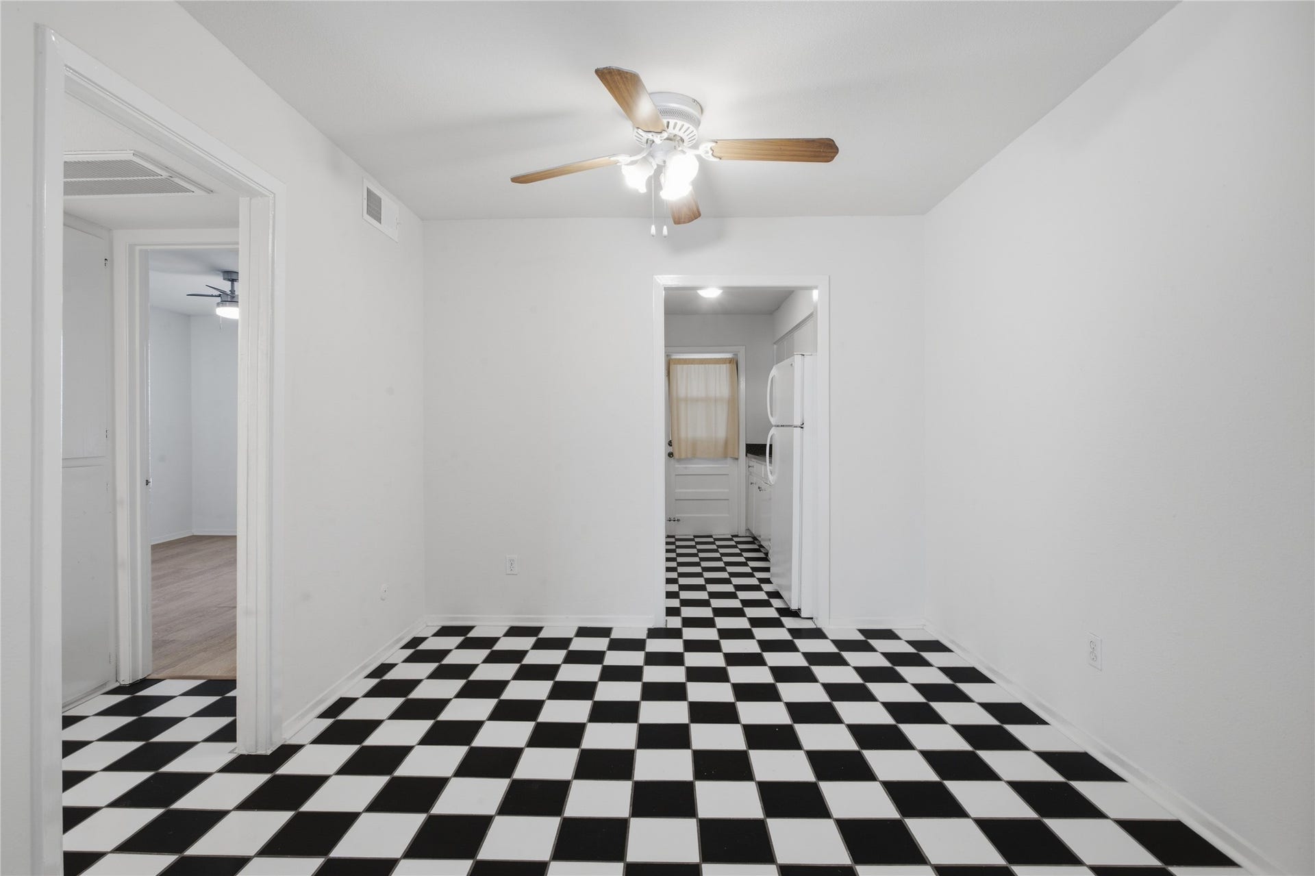 8289 Kingsbrook Road, #273, Houston, TX 77024 8289 Kingsbrook Road, #273, Houston, TX 77024