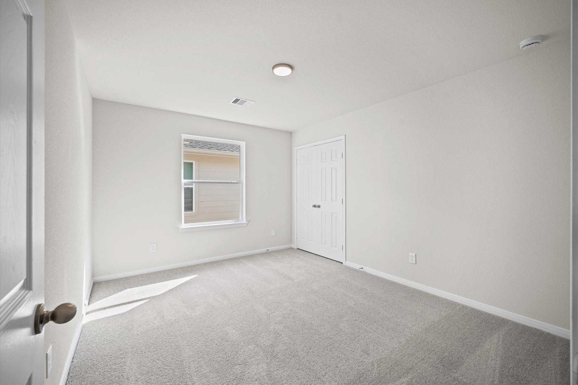 1369 Mixander Way, La Porte, TX 77571