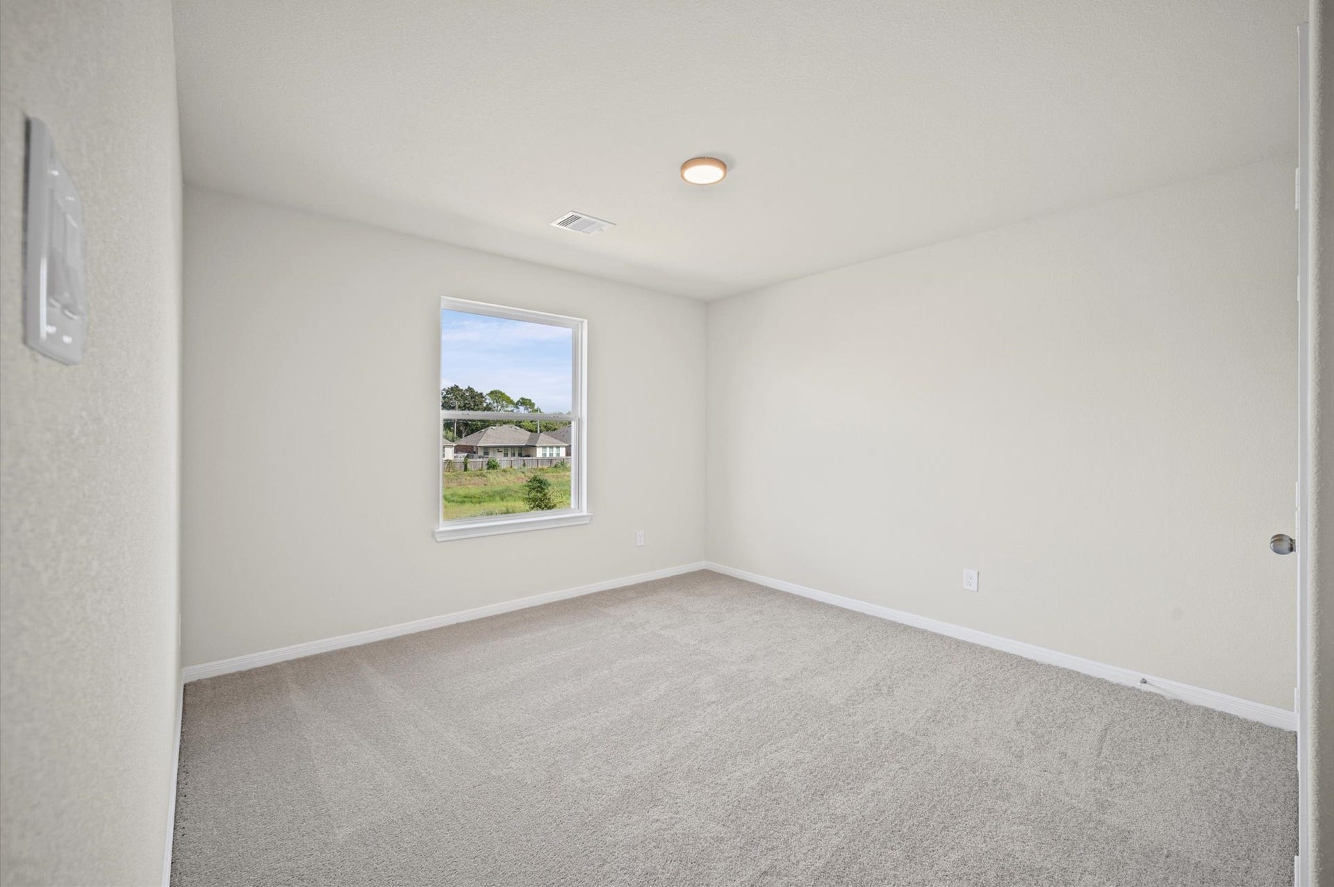 1369 Mixander Way, La Porte, TX 77571