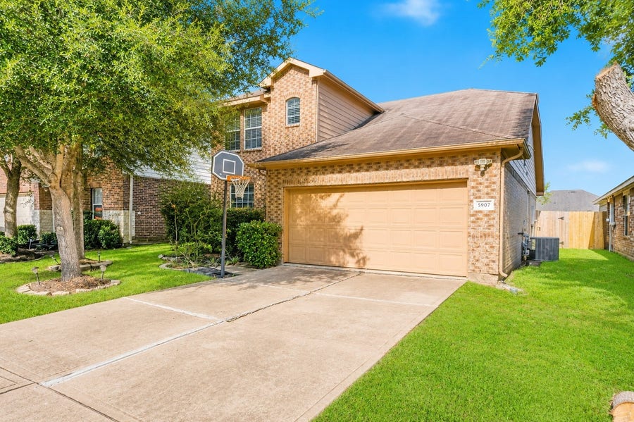 Property photo for 5907 Water Violet Lane, Richmond, TX