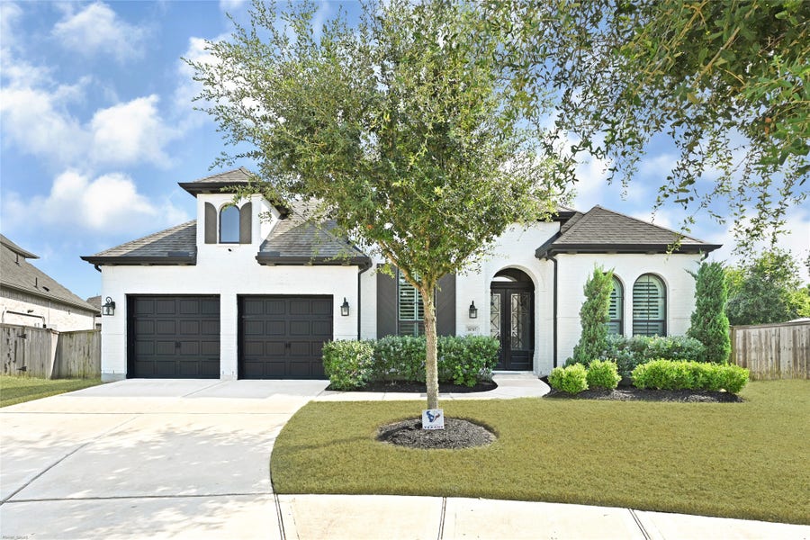 Property photo for 30707 Bent Tree Court, Fulshear, TX