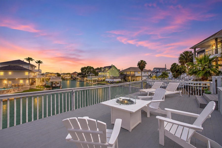 Property photo for 12808 Camino Famoso Road, Galveston, TX