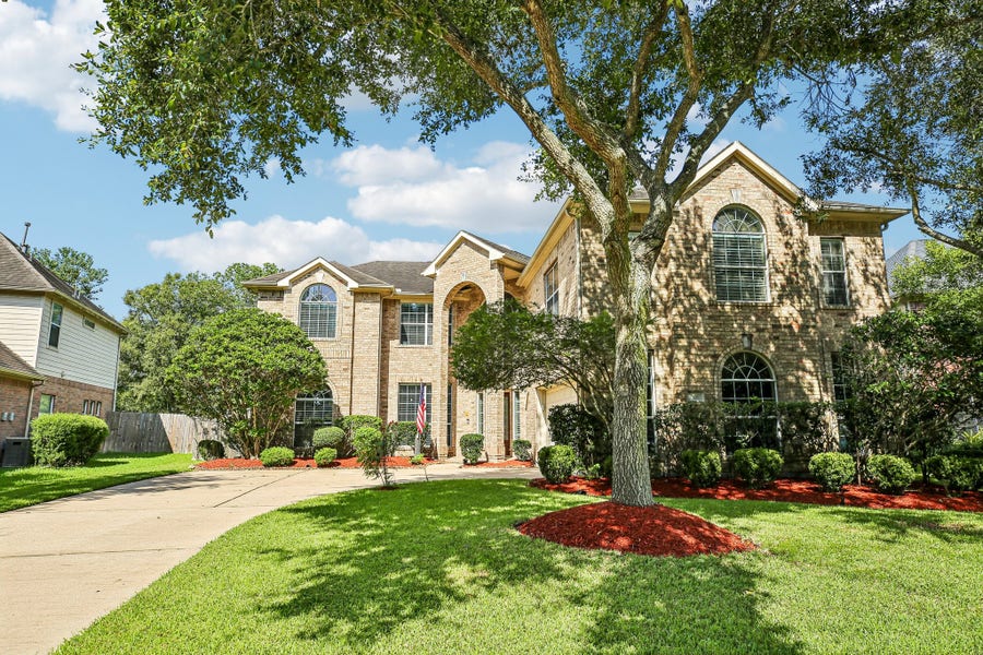 Property photo for 2113 Coldwater Bridge Lane, League City, TX